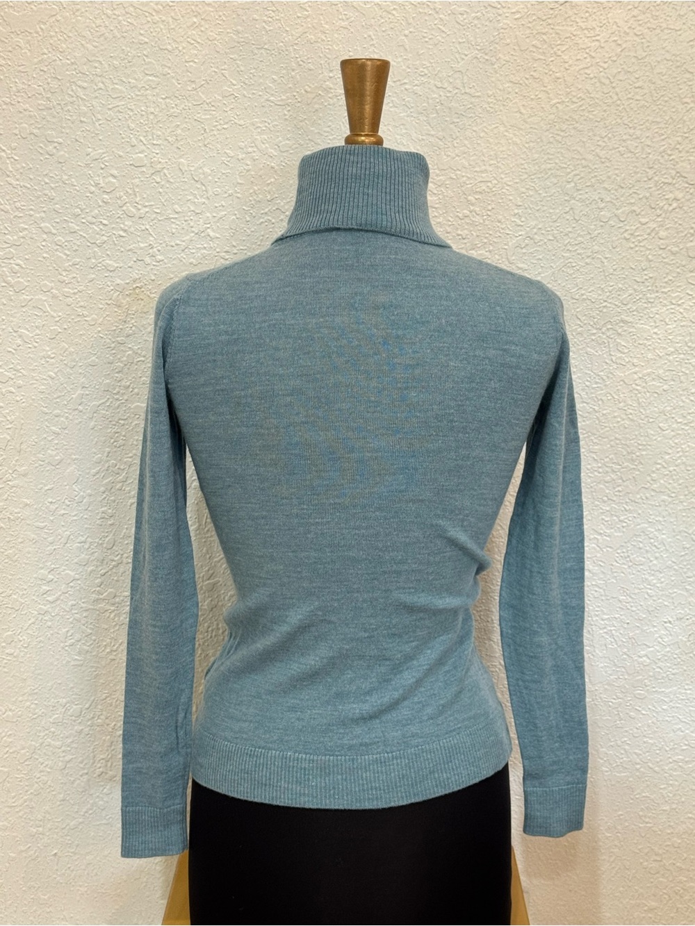 Pendleton Women's Blue Turtleneck Sweater - Picture 3 of 4